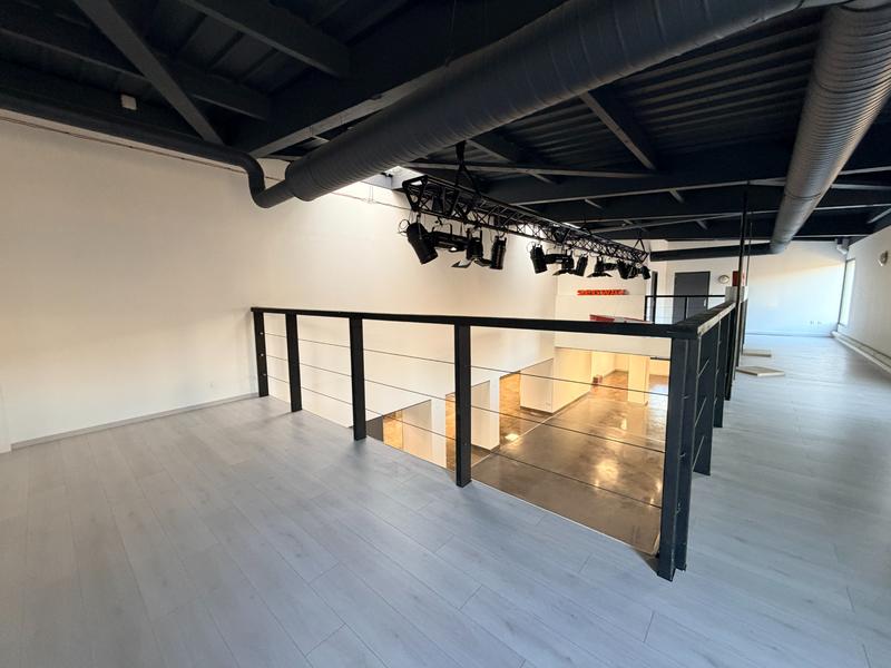 Local d'activités - 560 m²