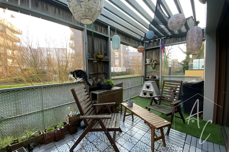 Maison - 98 m² - 6 pièces