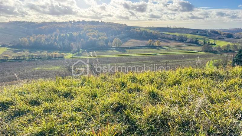 Terrain constructible - 2 243 m²