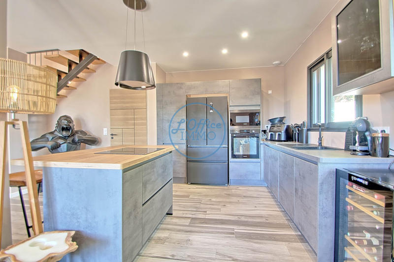 Villa - 100 m² - 4 pièces