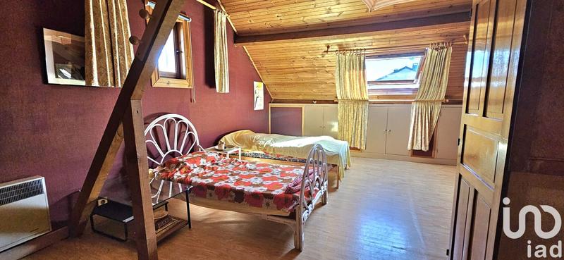 Maison - 166 m² - 8 pièces