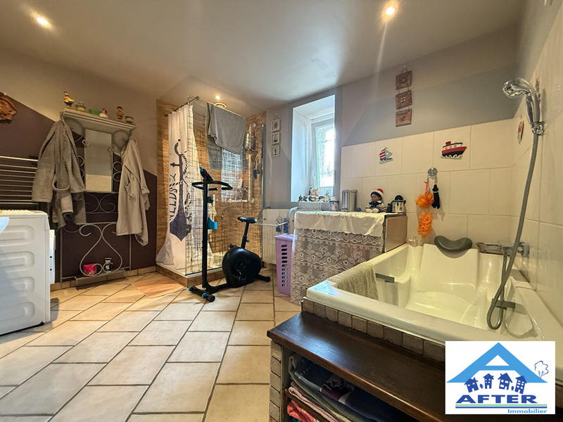 Maison - 110 m² - 4 pièces