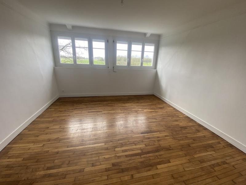 Maison - 275 m² - 7 pièces