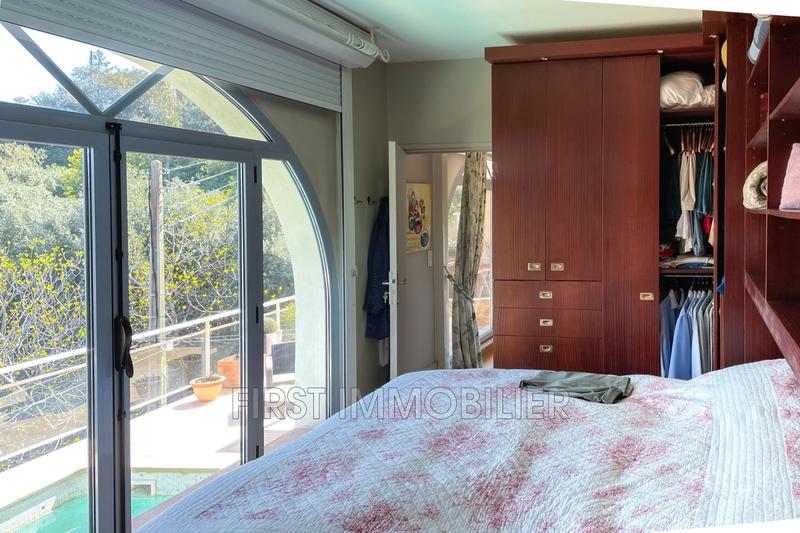 Maison - 180 m² - 6 pièces