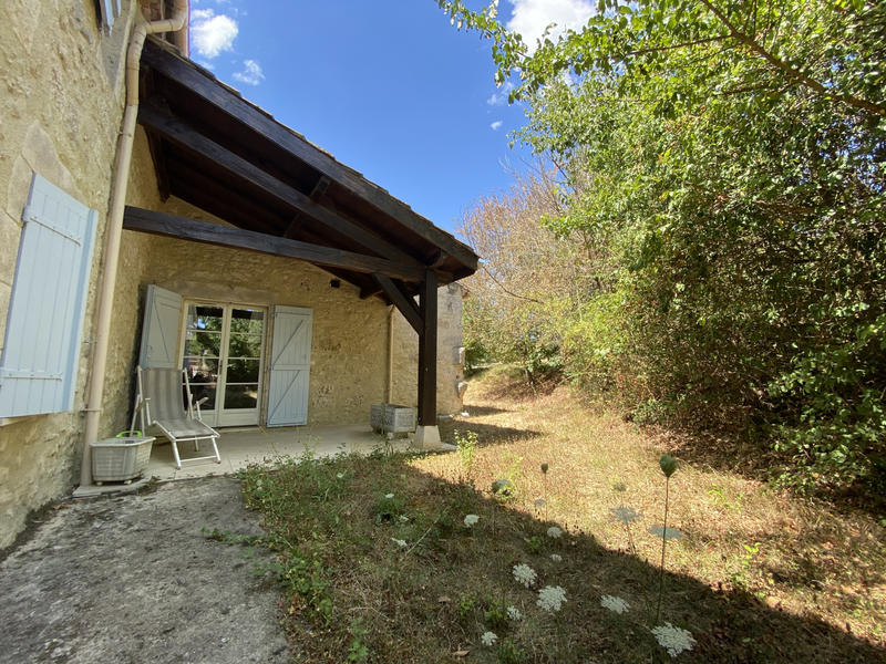 Maison - 414 m² - 15 pièces