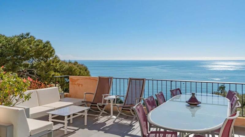 Maison - 271 m² - 7 pièces