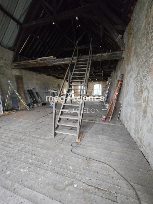 Appartement - 220 m² - 2 pièces