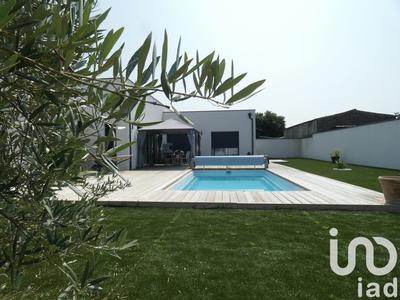 Maison - 198 m² - 8 pièces