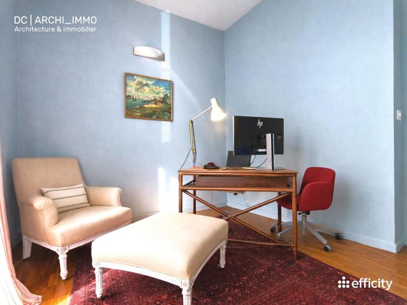 Appartement - 90 m² - 5 pièces