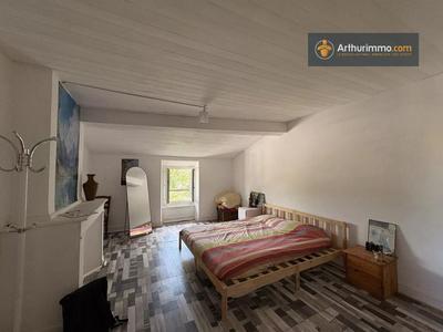 Maison - 142 m² - 5 pièces