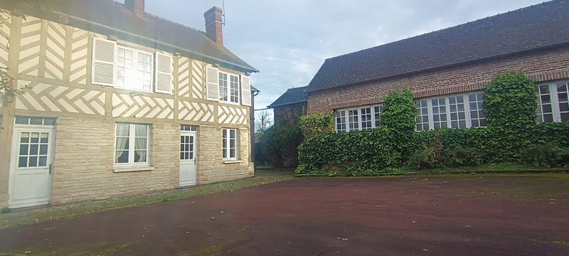 Maison - 183 m² - 9 pièces