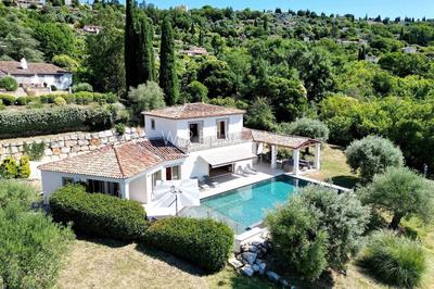 Villa - 180 m² - 5 pièces