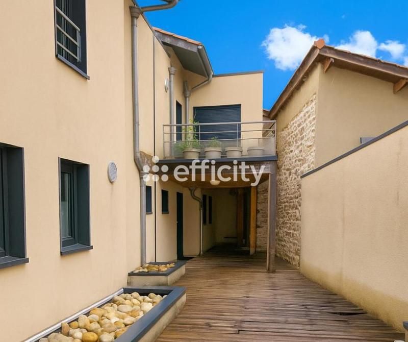 Appartement - 96 m² - 4 pièces