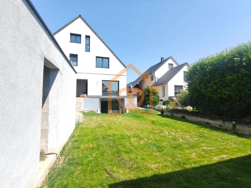 Appartement - 120 m² - 5 pièces