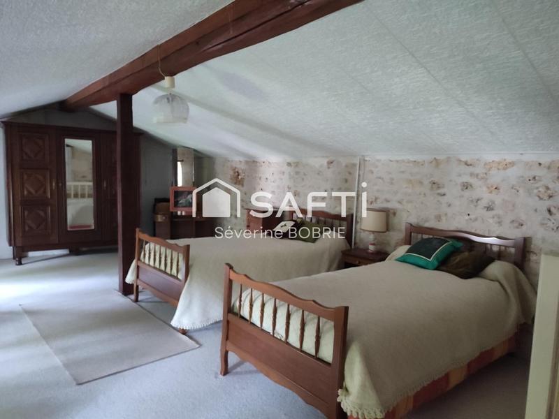 Maison - 220 m² - 7 pièces