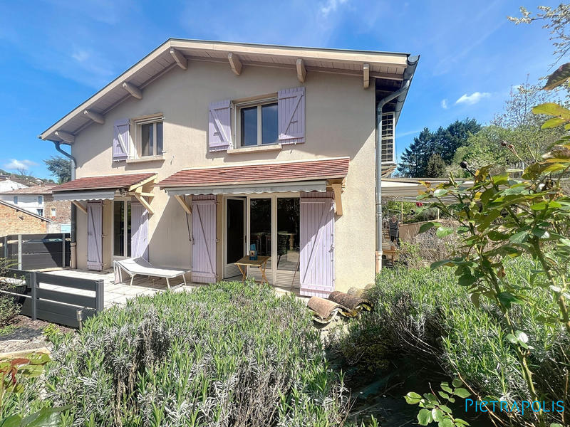 Maison ancienne - 185 m² - 7 pièces