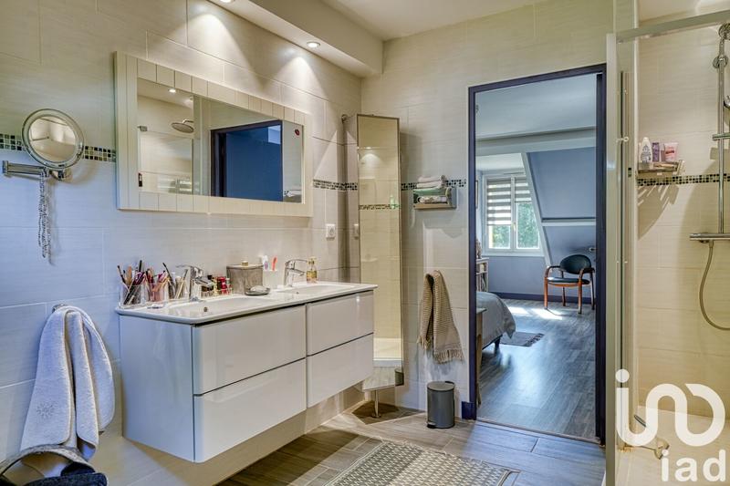 Maison - 175 m² - 6 pièces