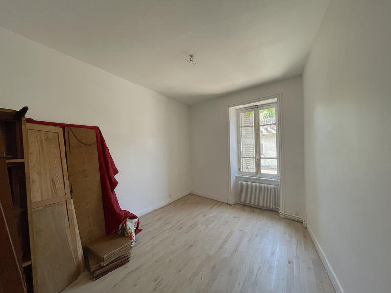 Maison - 249 m² - 9 pièces