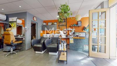 Beauté / Bien-être - 64 m² - 3 pièces