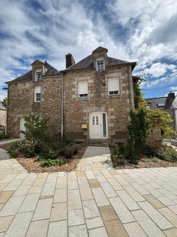 Maison de ville - 106 m² - 4 pièces