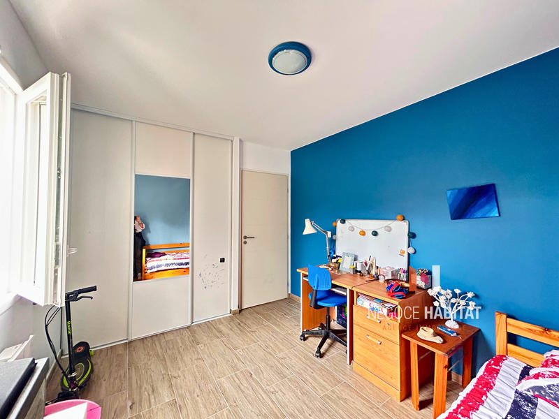 Villa - 100 m² - 5 pièces