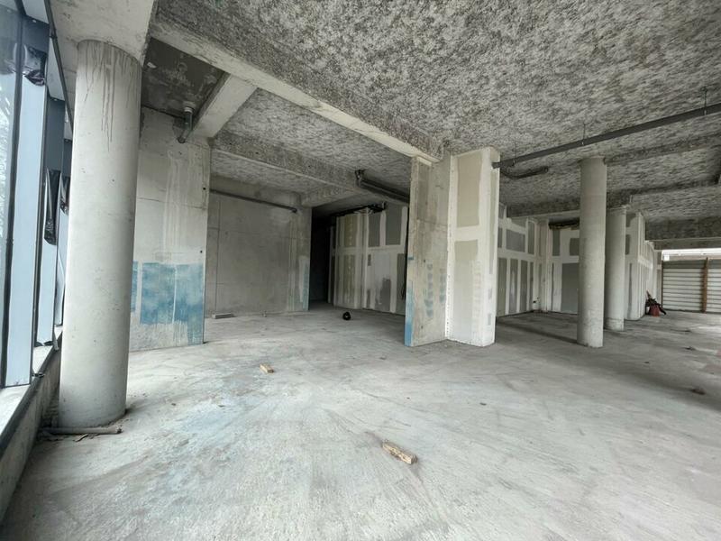 Local commercial - 223 m²