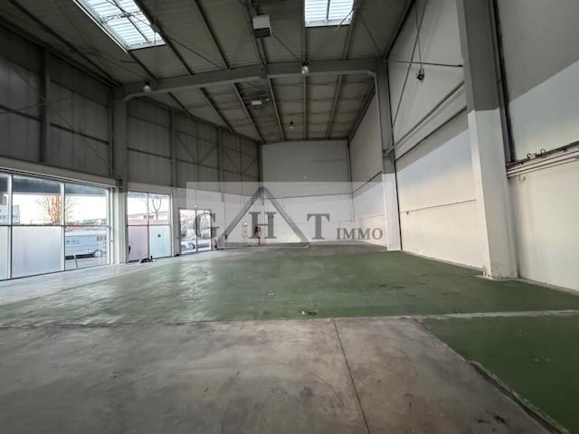 Entrepôt - 505 m²