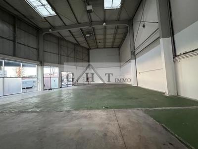 Entrepôt - 505 m²