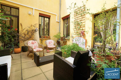 Appartement - 197 m² - 6 pièces