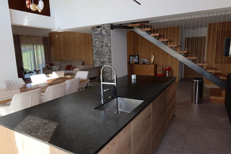 Maison - 185 m² - 7 pièces