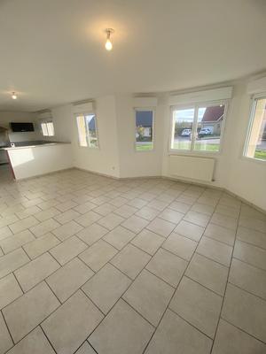 Maison - 102 m² - 4 pièces