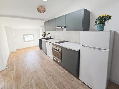 Appartement - 90 m² - 4 pièces