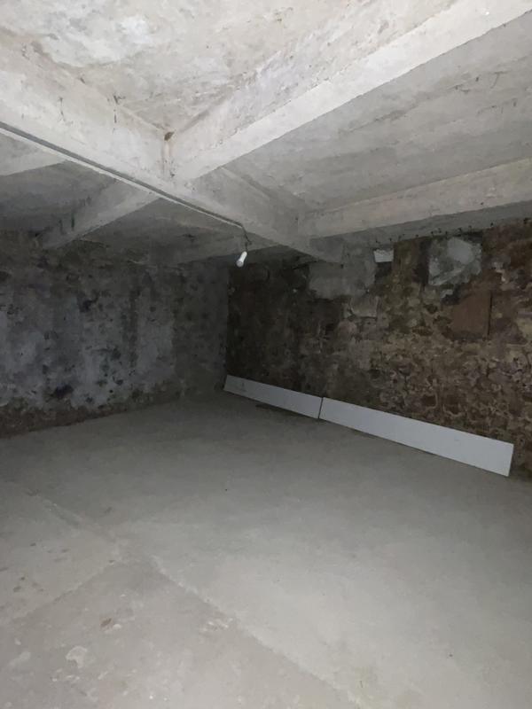 Fonds de commerce - 104 m²