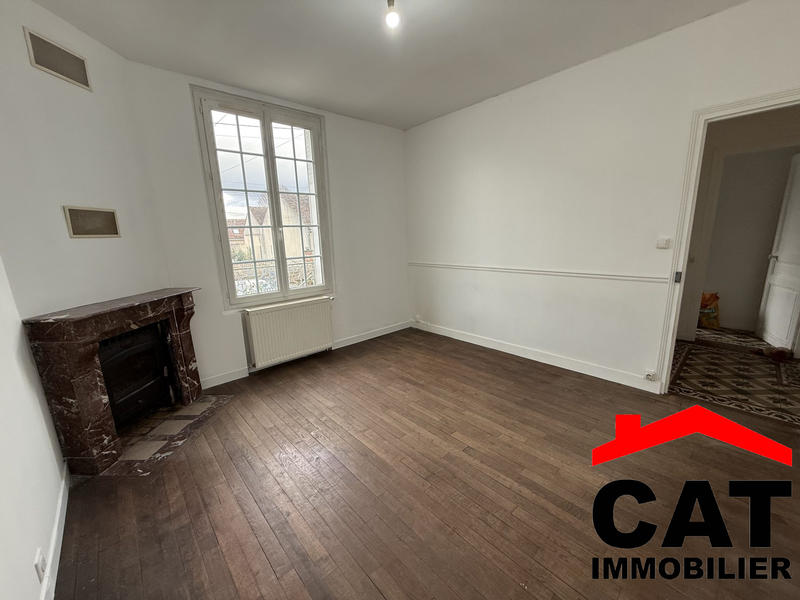 Maison traditionnelle - 105 m² - 5 pièces