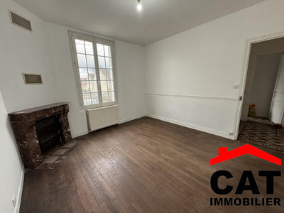 Maison traditionnelle - 105 m² - 5 pièces