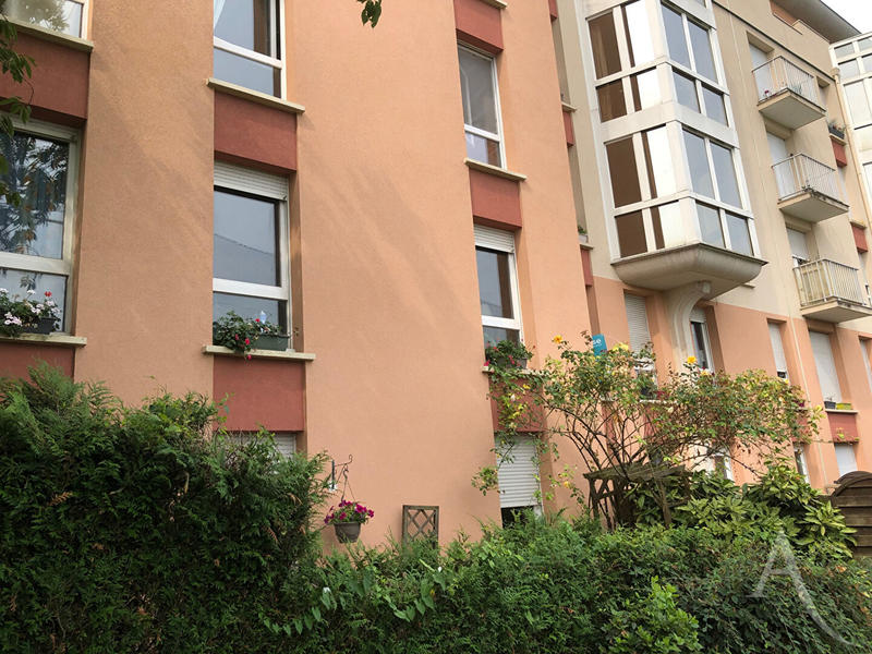 Appartement - 105 m² - 5 pièces