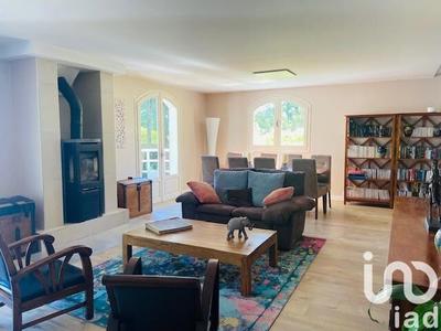 Maison - 200 m² - 5 pièces