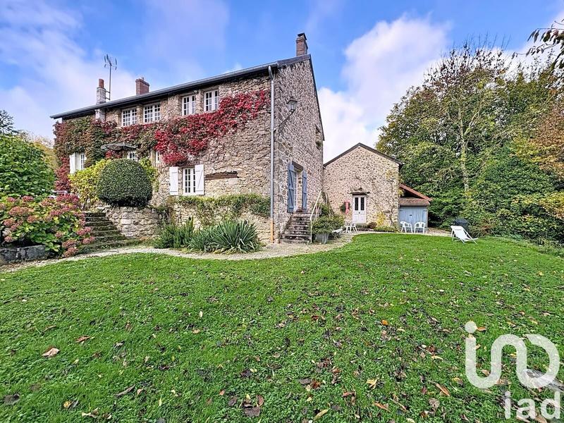 Maison - 230 m² - 6 pièces