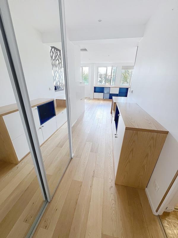 Appartement - 100 m² - 5 pièces