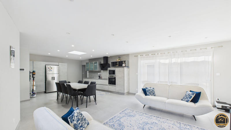 Maison - 115 m² - 4 pièces