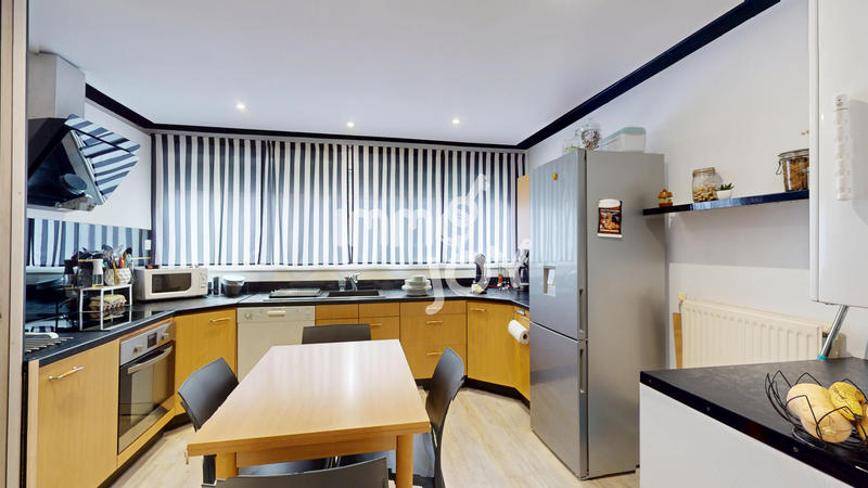 Appartement - 64 m² - 3 pièces