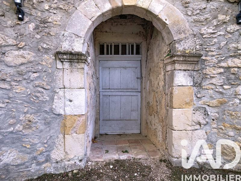 Maison - 465 m² - 12 pièces