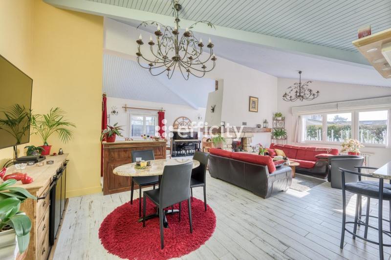 Maison - 171 m² - 7 pièces