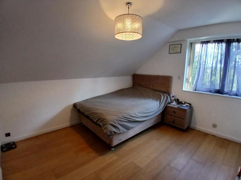 Maison - 260 m² - 9 pièces