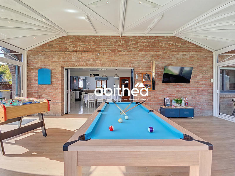 Maison - 182 m² - 6 pièces