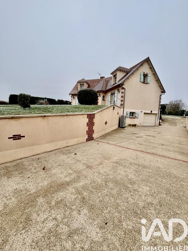 Maison - 153 m² - 7 pièces