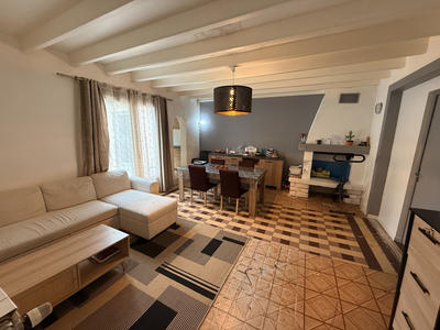 Maison - 92 m² - 5 pièces