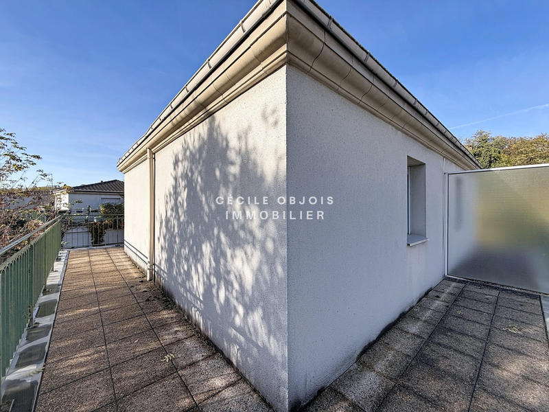 Maison - 95 m² - 5 pièces