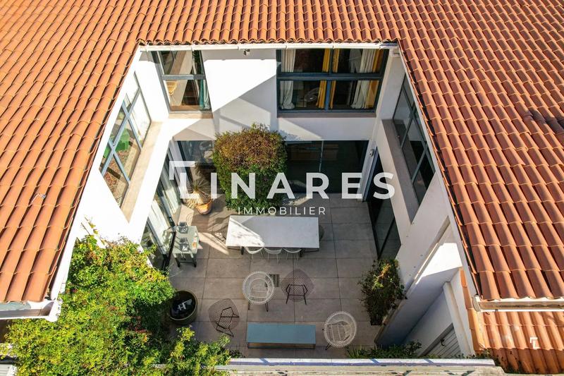Villa - 195 m² - 6 pièces