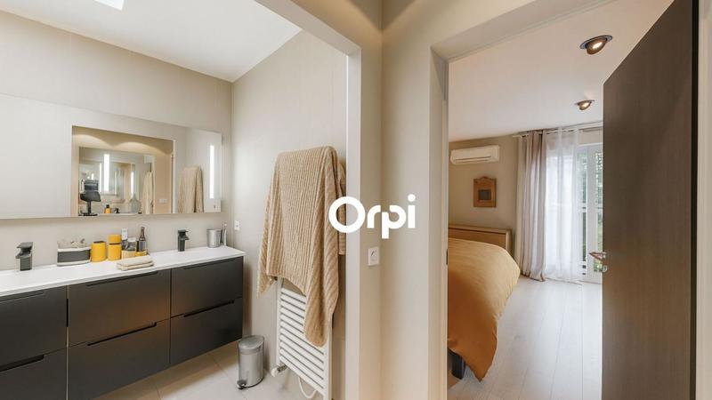 Maison - 98 m² - 4 pièces